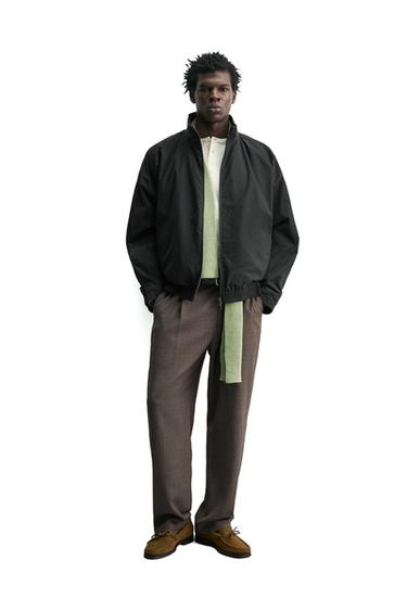 جاكيت بومبر بقصة مريحة - أسود الخاص بـ Zara