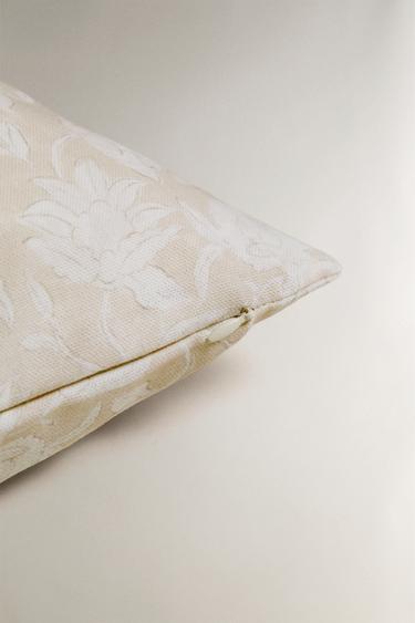 HOUSSE DE COUSSIN FLEURS - Beige de Zara - Image 3