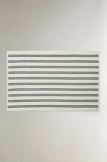 DOUBLE STRIPE BATH MAT - Ecru / Navy by Zara