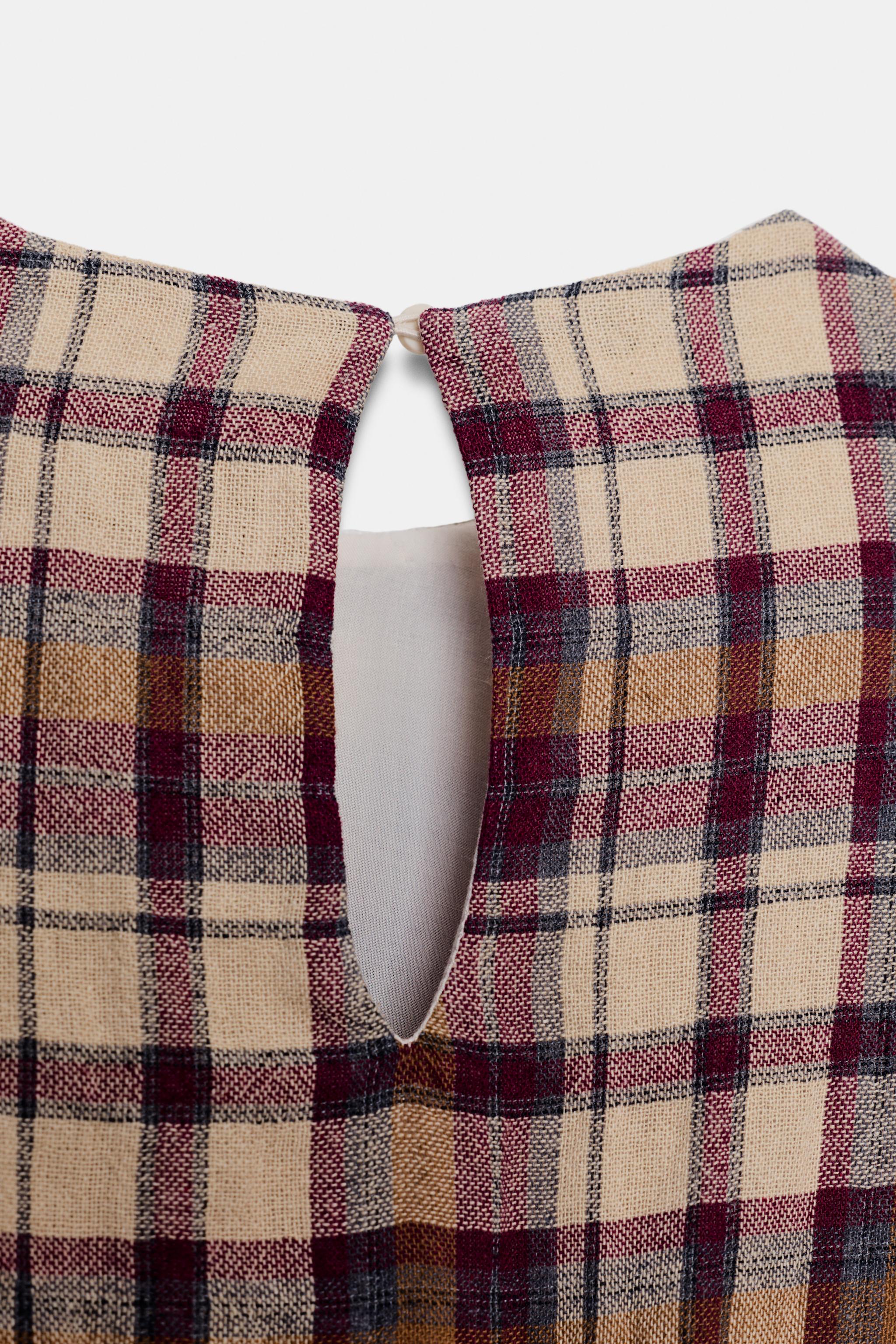 ROBE COURTE À CARREAUX