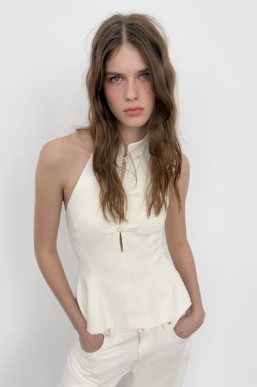 TOP HALTER AVEC BRANDENBOURGS - Blanc cassé de Zara
