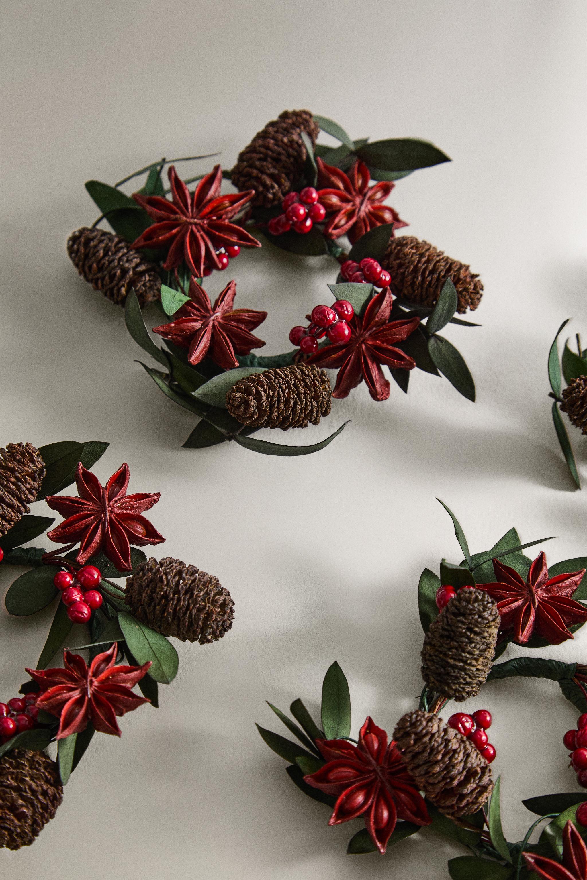 SET OF DRIED LEAF CHRISTMAS NAPKIN HOLDERS (SET OF 4)