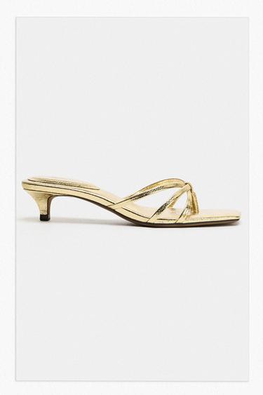 METALLIC-EFFECT SANDALS - Gold by Zara