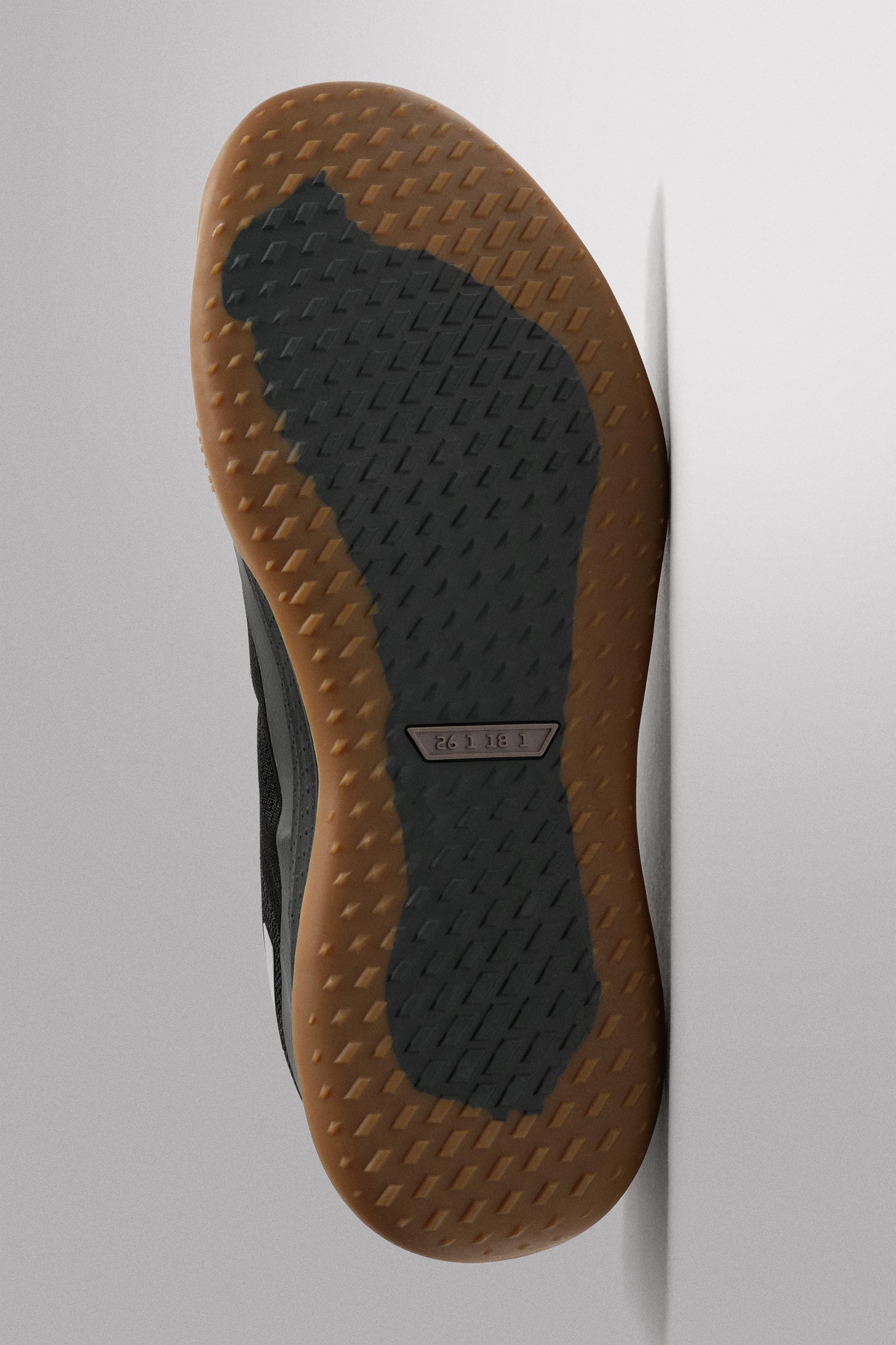 GECKO TRAIN CROSS SNEAKERS