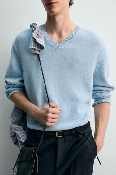 PULL COL EN V COTON ET LIN - Bleu clair de Zara - Image 4