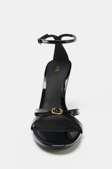 SANDALES À TALONS HAUTS ET BOUCLE - Noir de Zara - Image 3