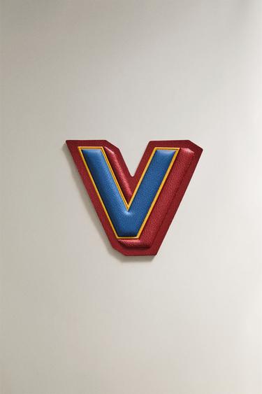 Zara LEATHER LETTER V PATCH - Multicolored - Image 0