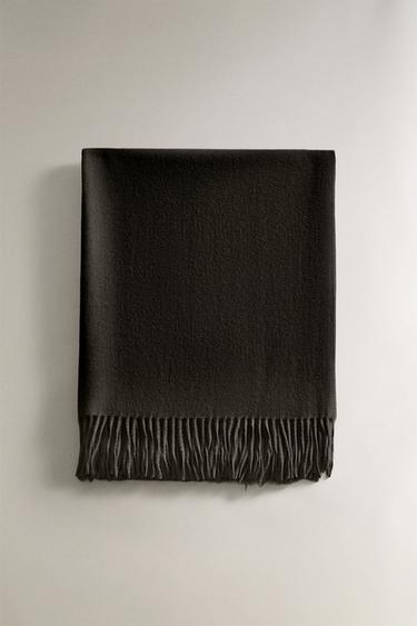 FRINGED SOFT THROW - Khaki by Zara - Image 3