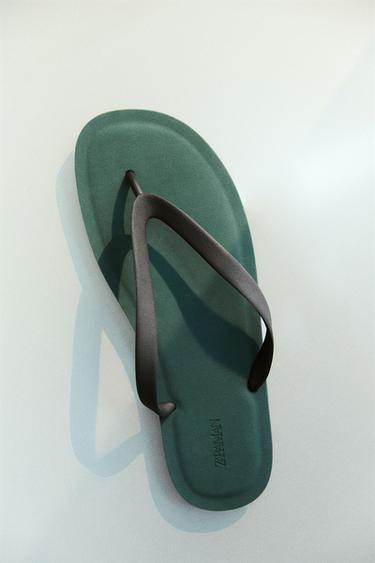 SANDALES À BRIDES - Vert de Zara