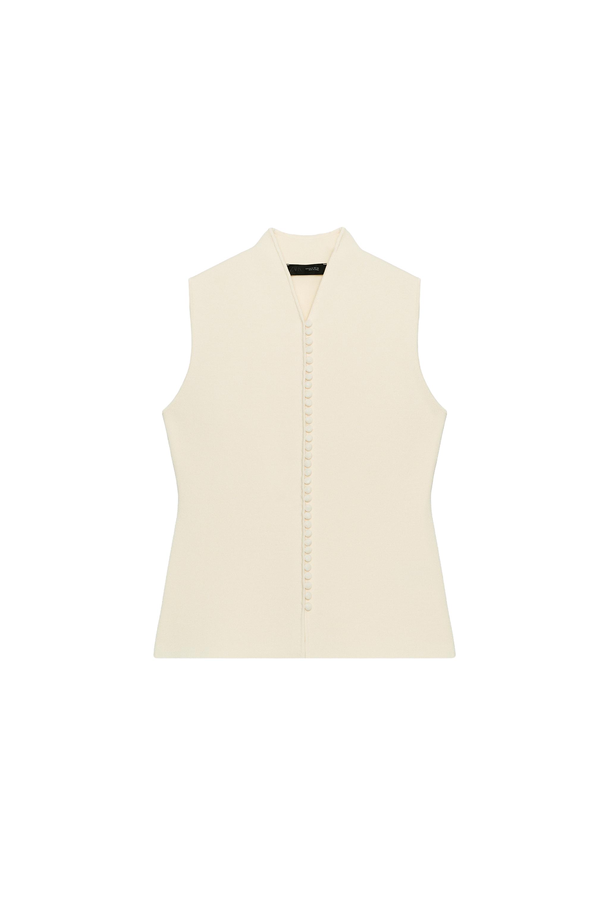 COVERED BUTTON KNIT WAISTCOAT