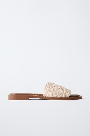 صندل مسطح كروشيه - أبيض صدفي الخاص بـ Zara