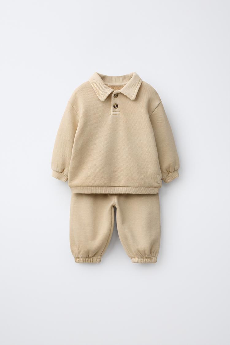 CONJUNTO SUDADERA CUELLO POLO Y PANTALÓN JOGGER