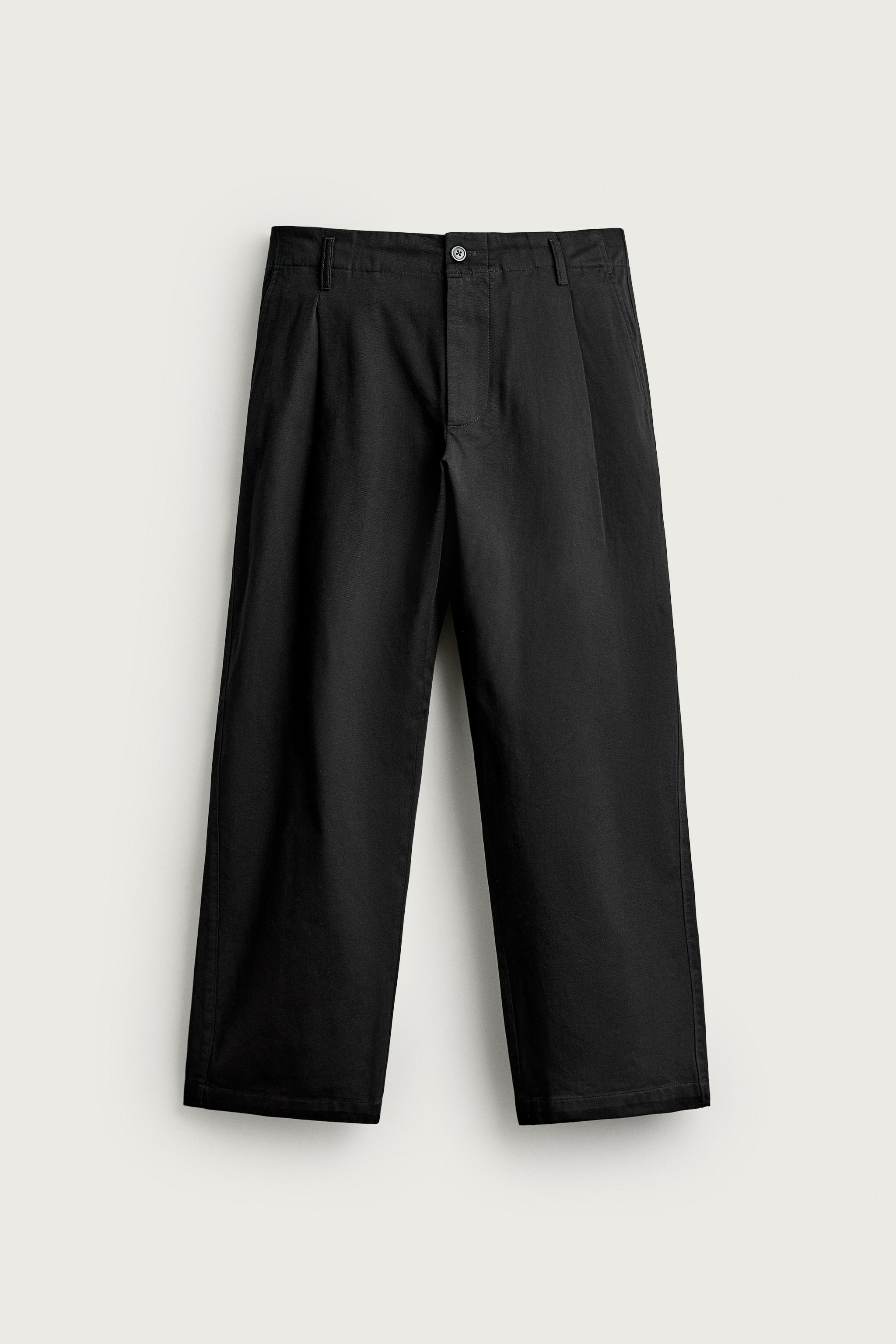 RELAXED FIT PLEATED CHINO PANTS — Black
