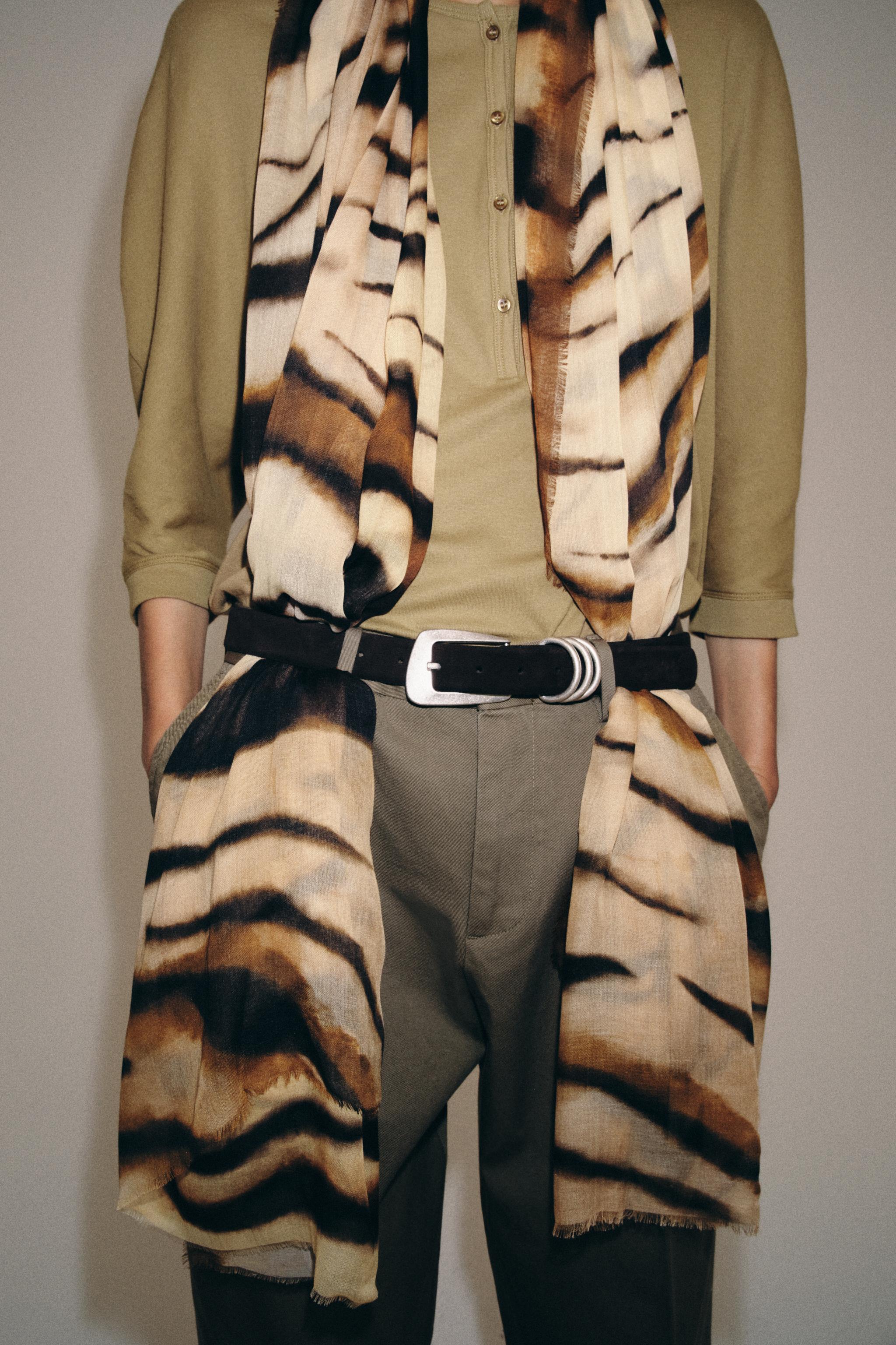 ANIMAL PRINT MODAL SILK SCARF — Sand