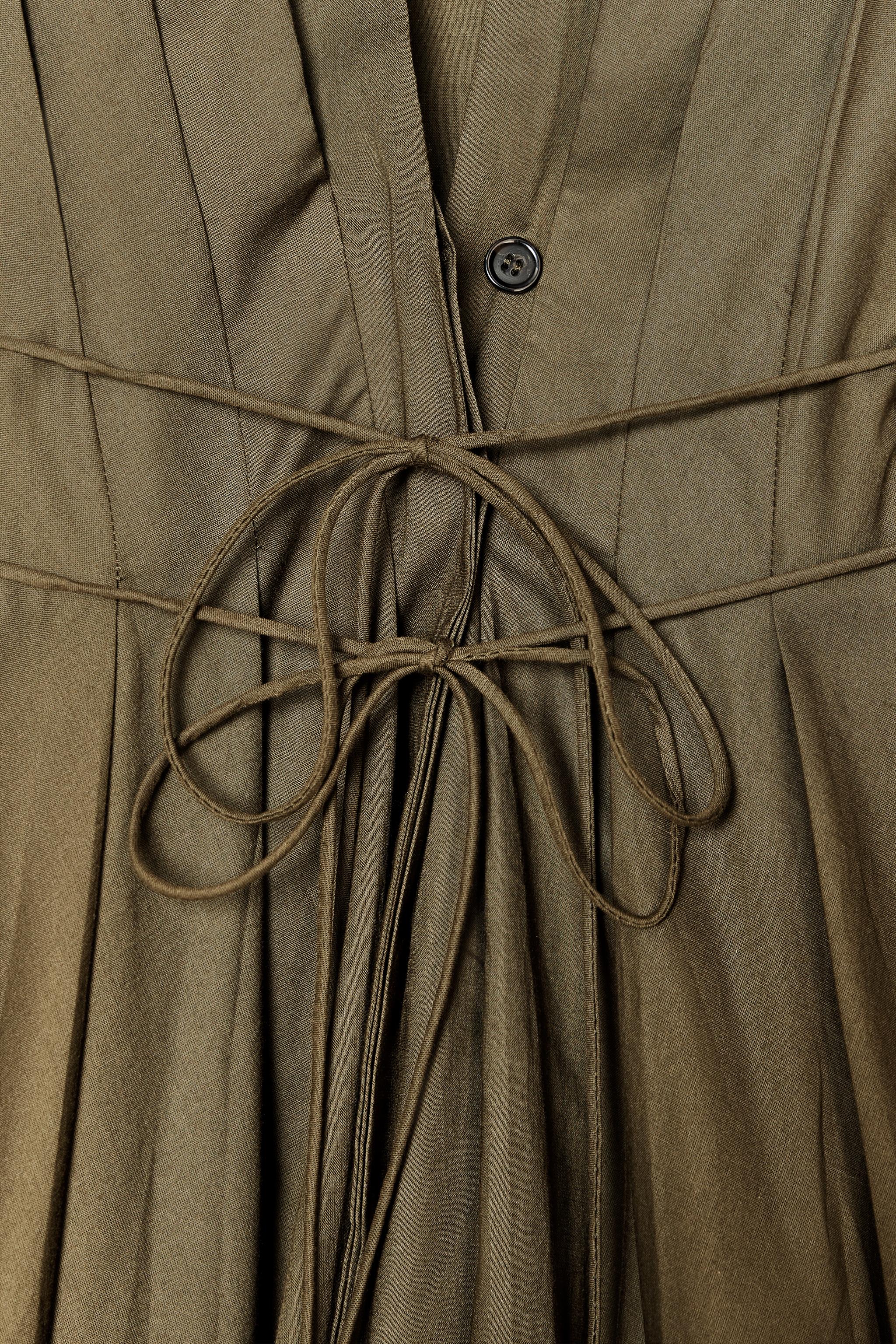 ワンピース ZARA ZW COLLECTION DARTED MIDI DRESS 2965/260/507 ZW COLLECTION DARTED MIDI DRESS - Dark khaki | ZARA Singapore