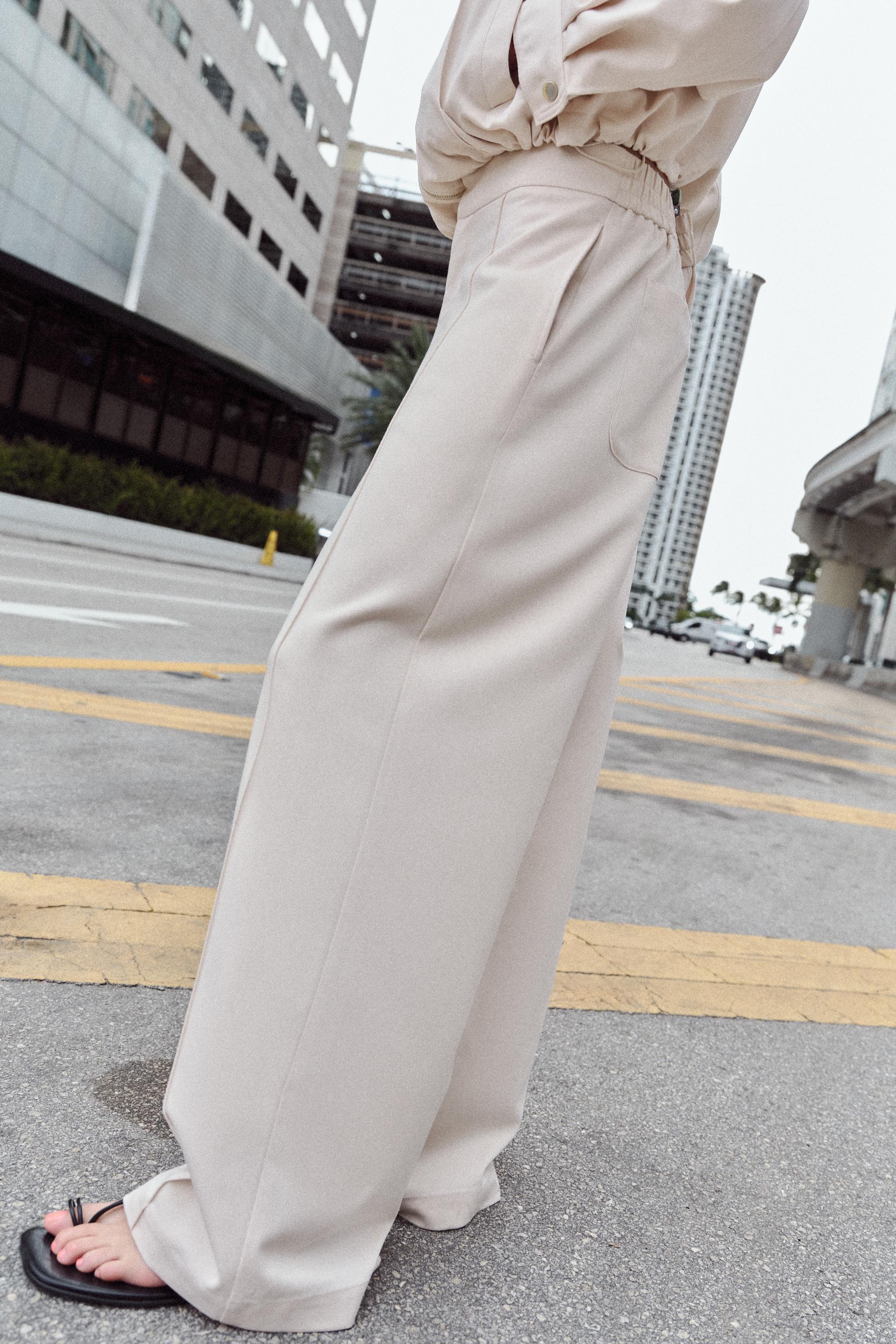 PIN TUCK STRAIGHT LEG PANTS