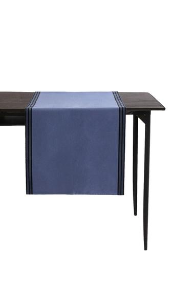 STRIPED TABLE RUNNER - أزرق الخاص بـ Zara