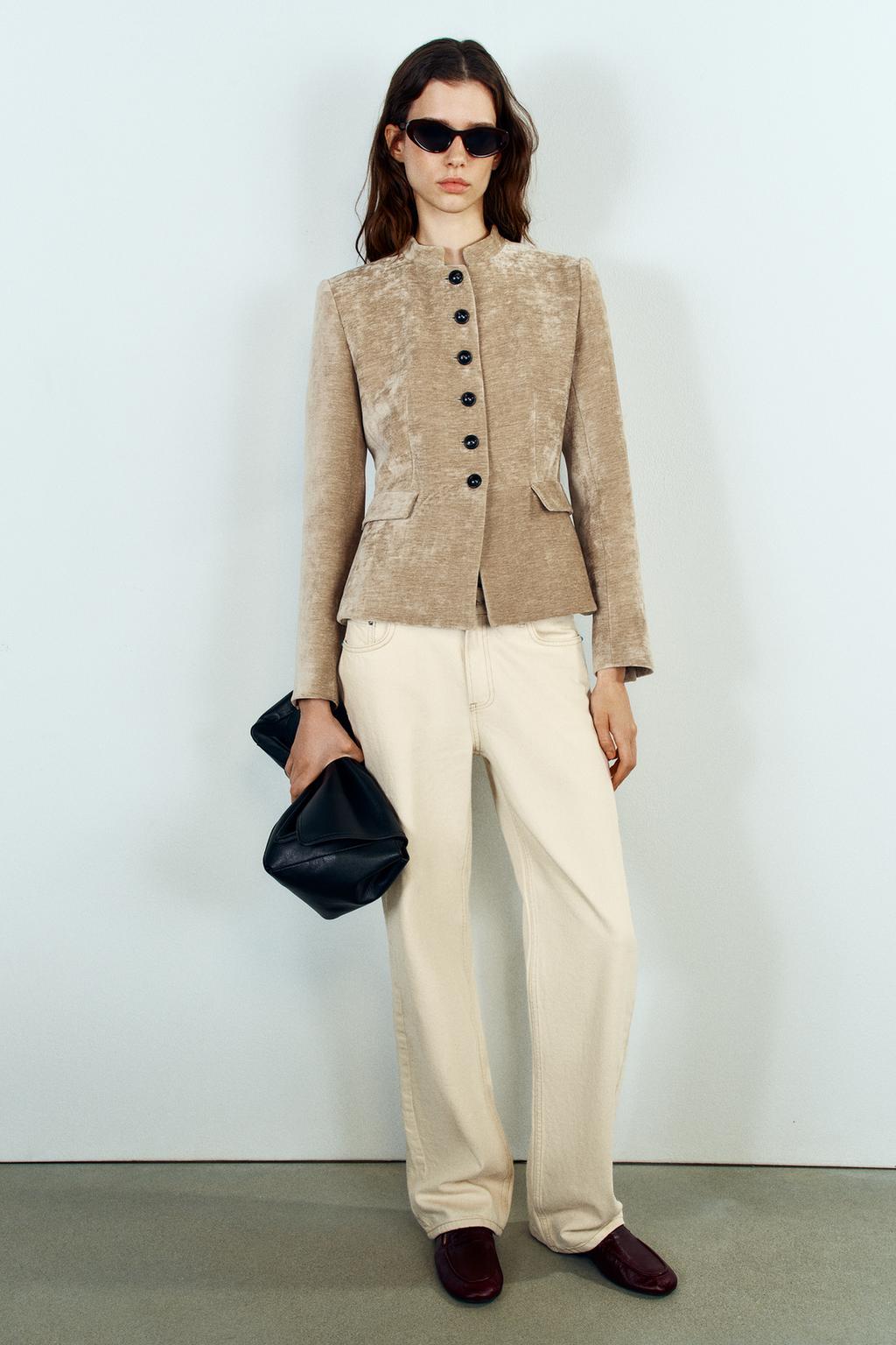 BLAZER WITH SHOULDER PADS