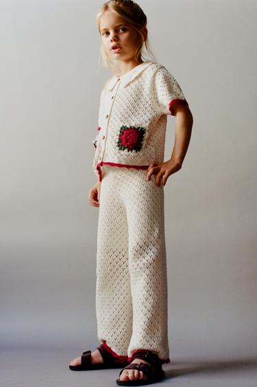 KNIT TOP WITH CROCHET FLOWERS - Ecru by Zara