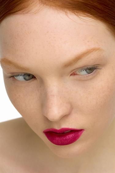 SPARKLE PRESS-ON LIPS -  by Zara