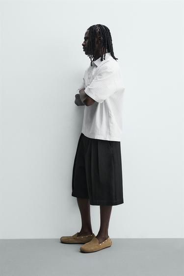 RELAXED FIT PLEATED BERMUDA SHORTS - Black by Zara - Image 3