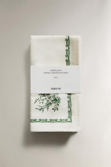 PACK SERVIETTES DE TABLE SATINÉES FLEURS (LOT DE 2) - Verdâtre de Zara - Image 4