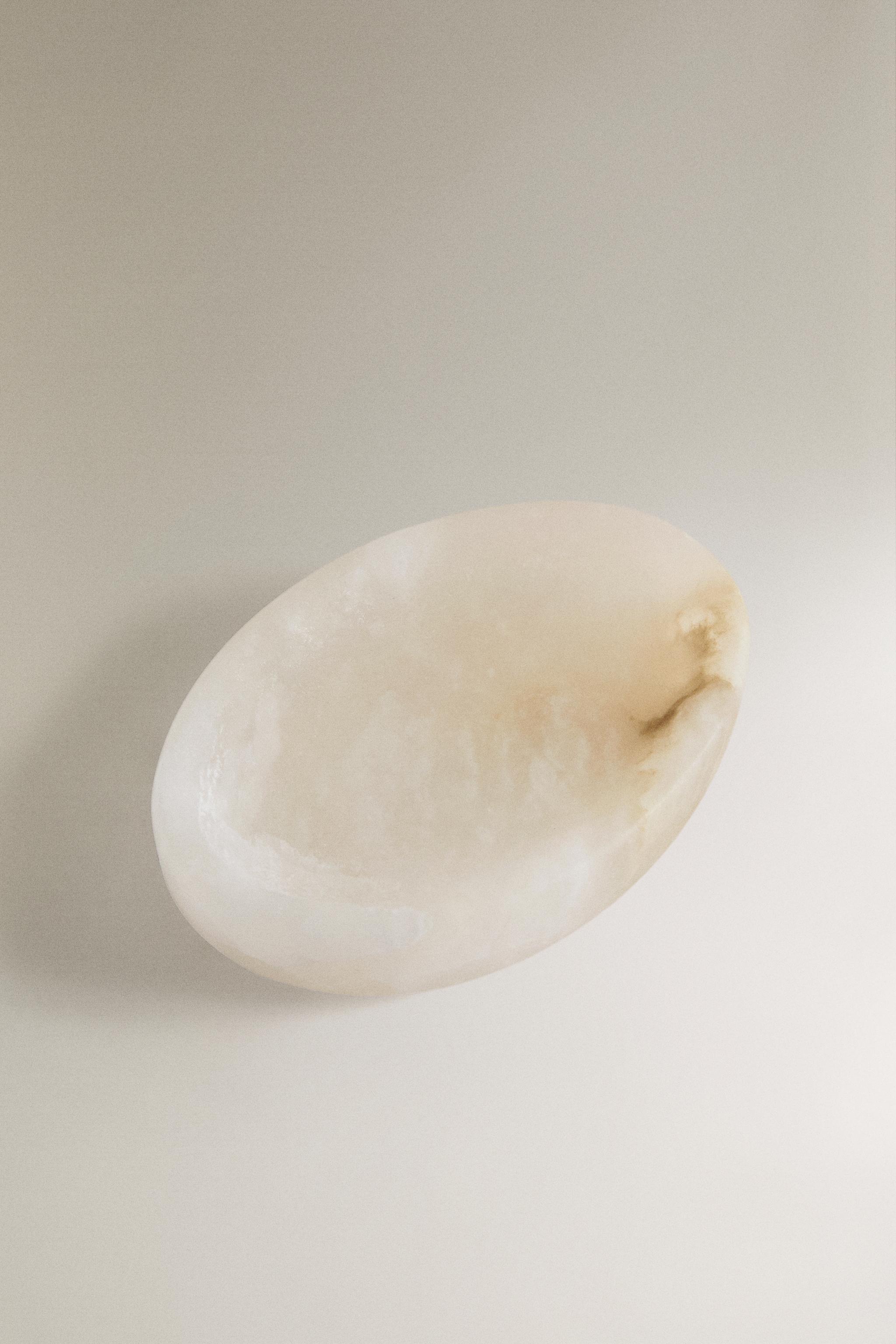 ALABASTER BATHROOM SOAP DISH — White