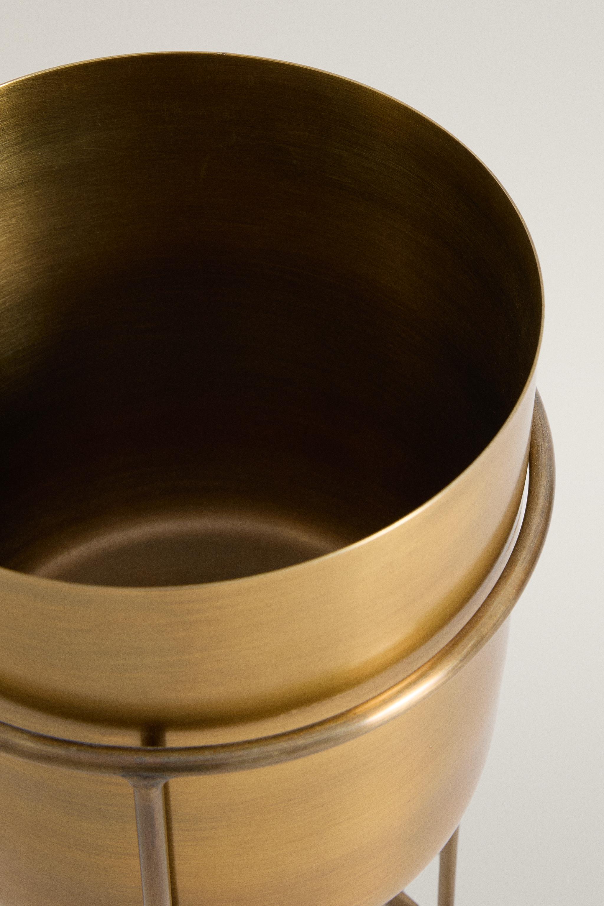 METAL FLOWERPOT