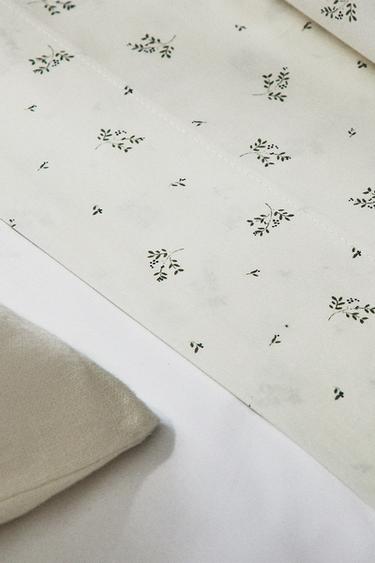 DRAP DE DESSUS IMPRIMÉ FEUILLES - Blanc cassé de Zara - Image 6