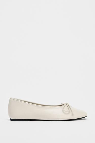 SOFT LEATHER BALLERINA SHOES WITH BOW - Ecru White by Zara