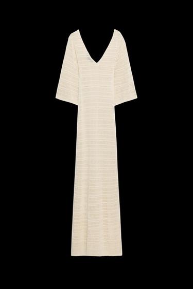 LANGES POINTELLE-STRICKKLEID - Beige von Zara
