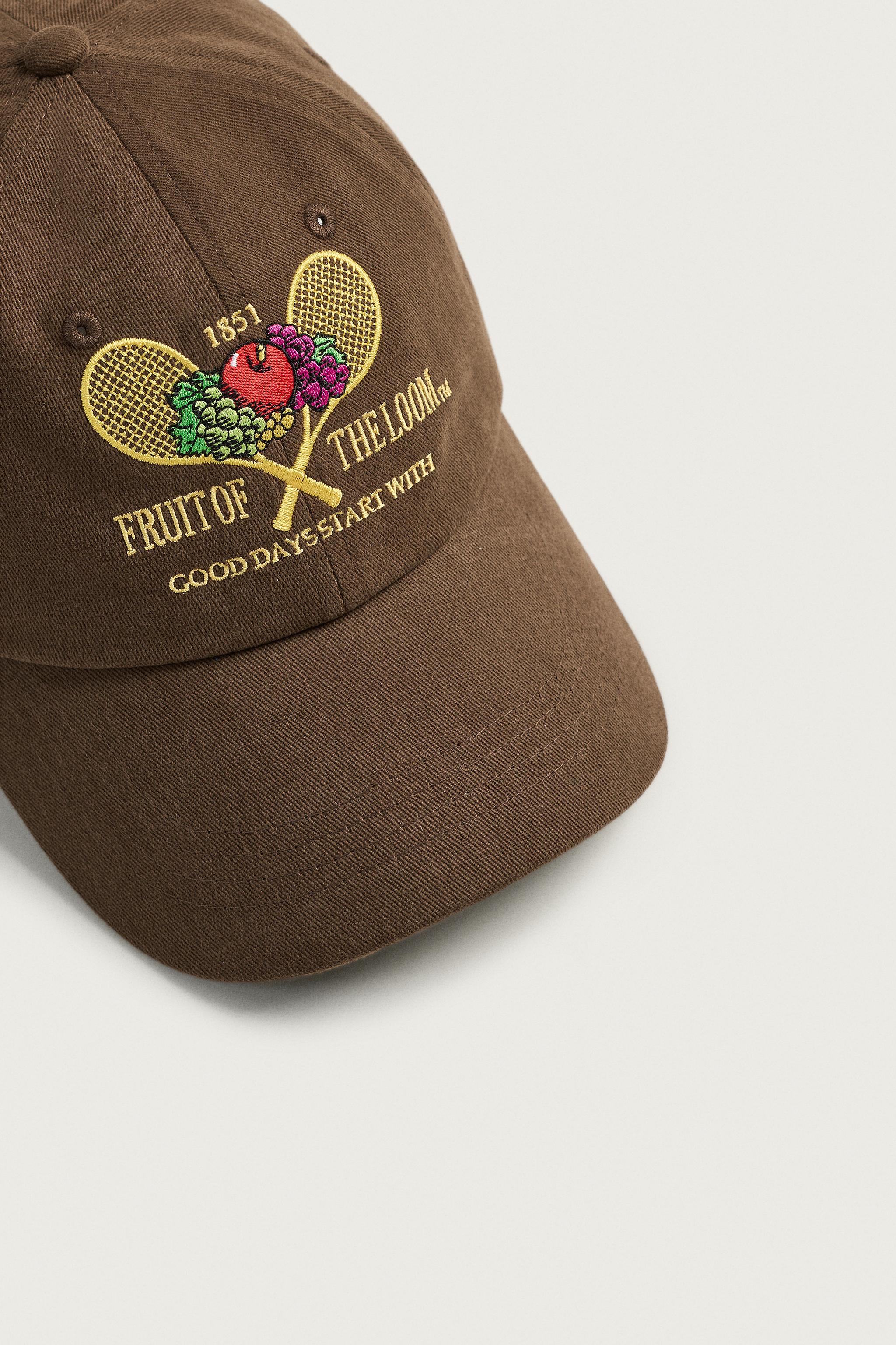 FRUIT OF THE LOOM™ EMBROIDERED WASHED CAP