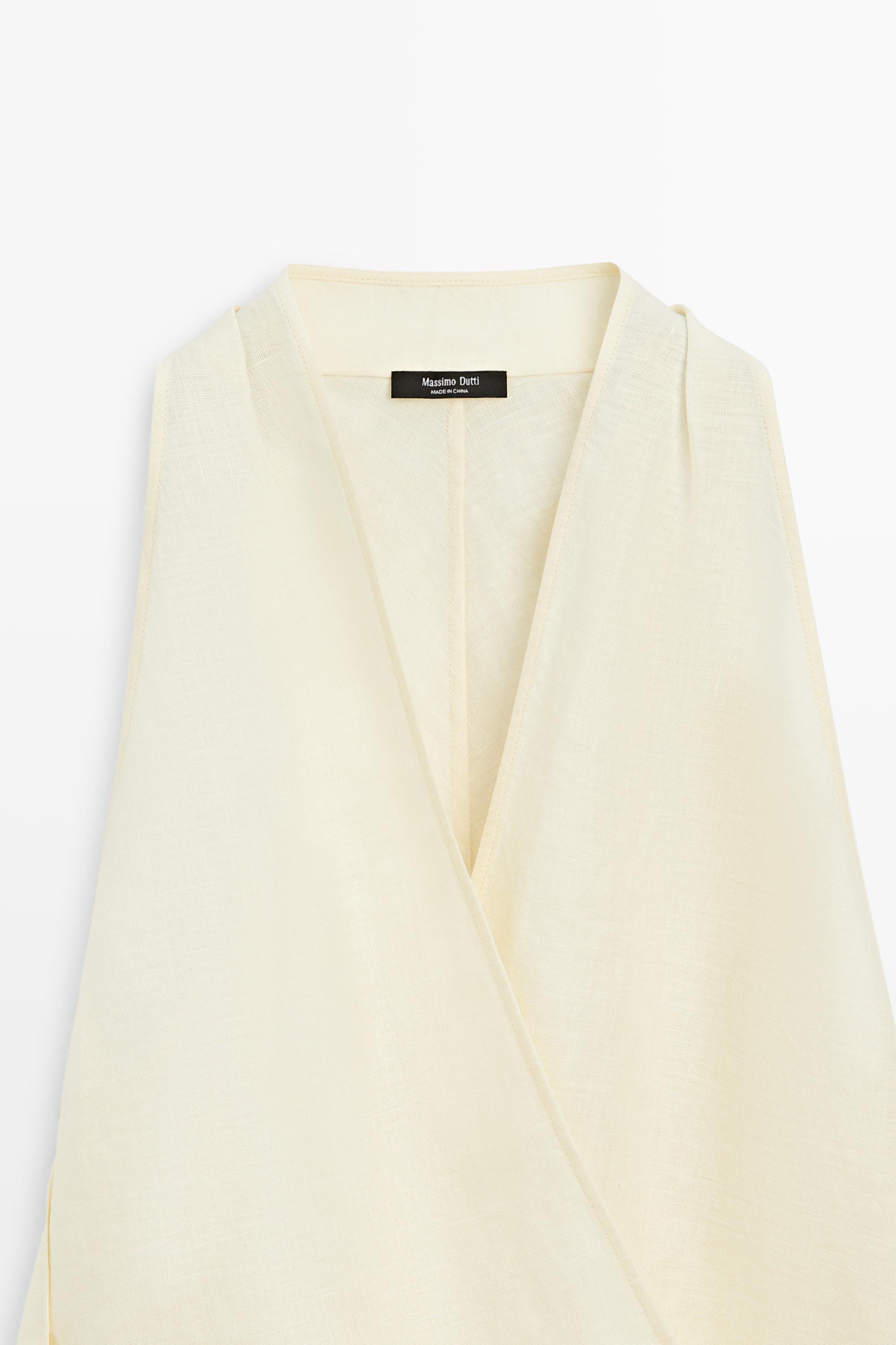 Top croisé avec détail de boutonnage 100 % lin