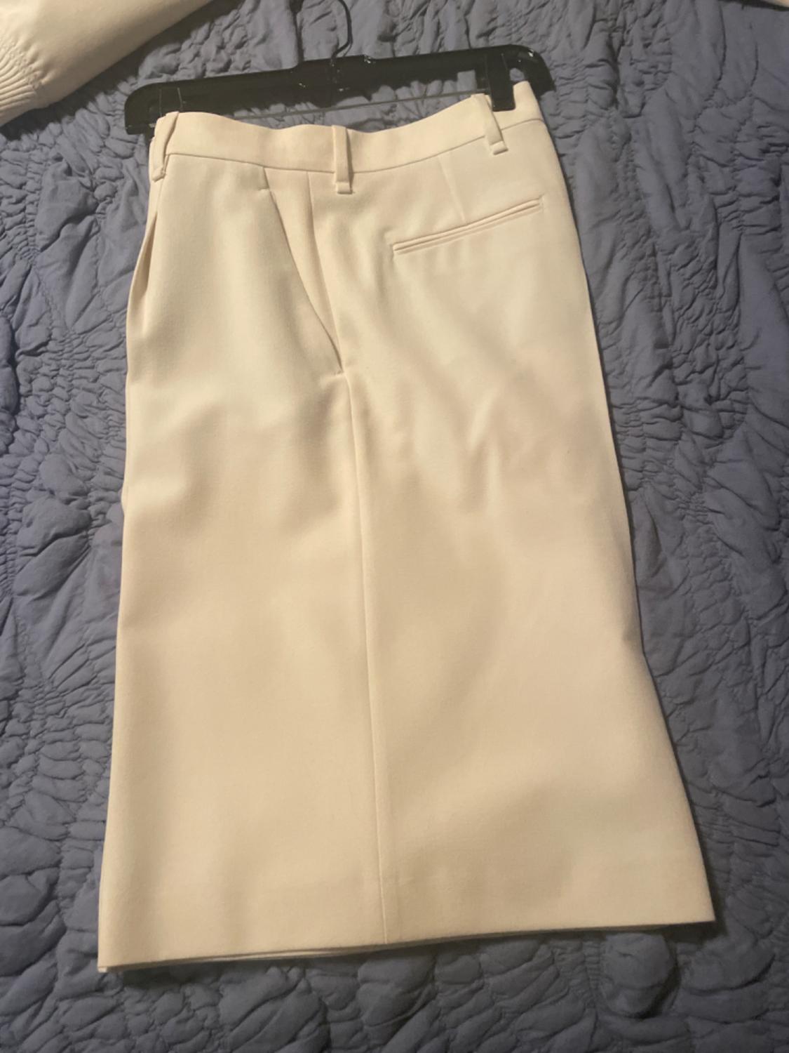 LONG PLEATED SHORTS - Image 3