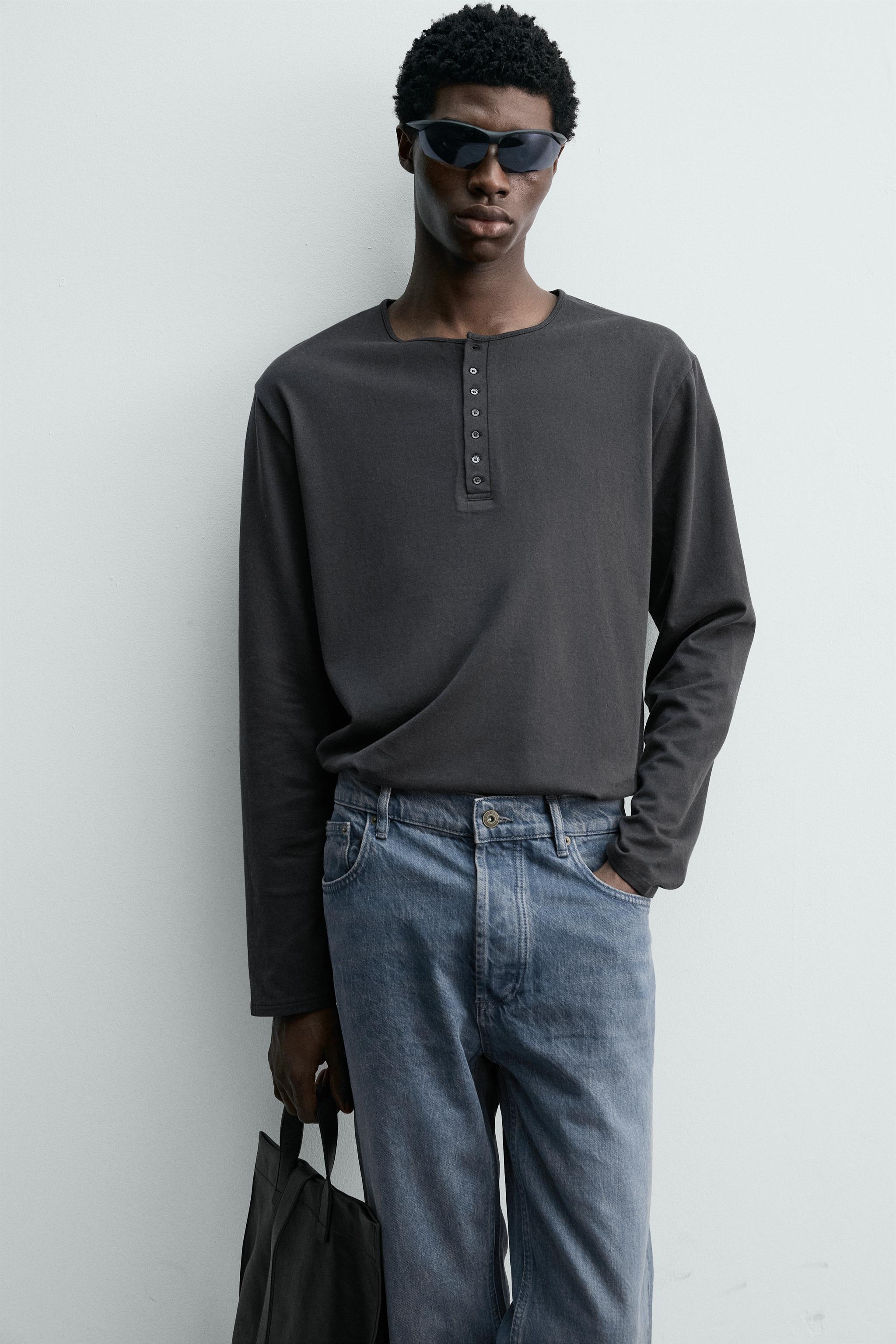 HENLEY NECK T-SHIRT