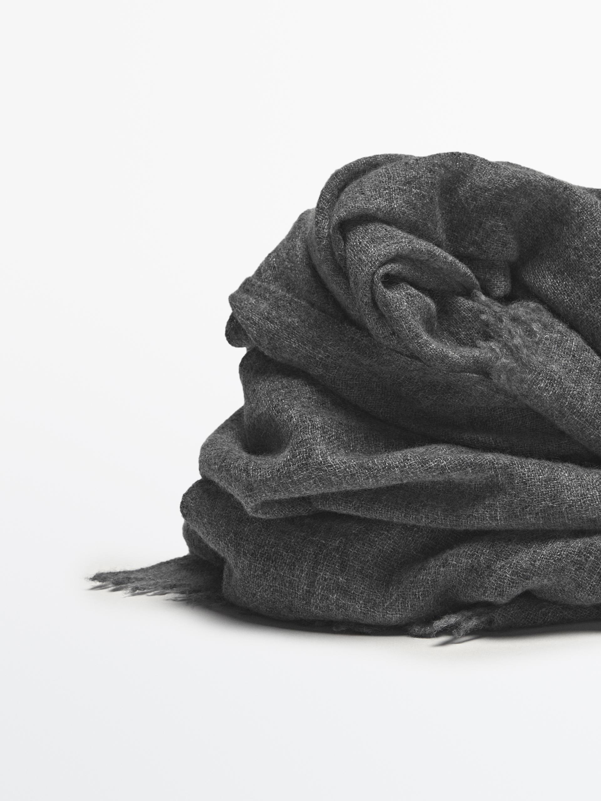 100% cashmere scarf · Navy Blue, Grey Marl, Mink, Cream, Black, Grey ·  Scarves