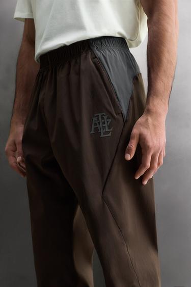 COLOUR BLOCK FOOTBALL TECHNICAL TROUSERS - Burgundy by Zara