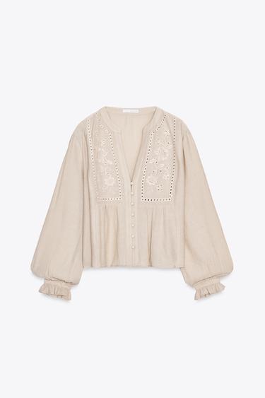 BLUSA CROPPED BORDADOS - Arena de Zara