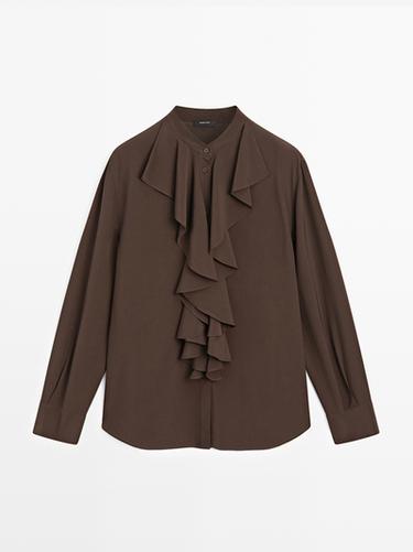 Blusa fluida detalle volantes - Marrón de Zara