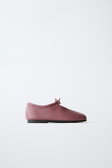 CHAUSSURES EN CUIR -  de Zara