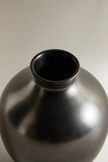 PETIT BRASS VESSEL ORB I COLIN KING - Black by Zara - Image 2