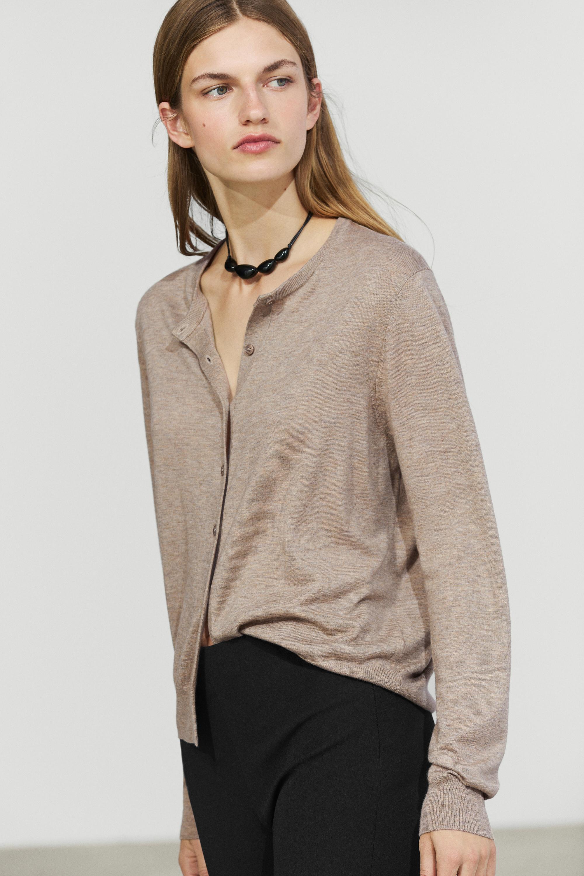 Fine-knit round neck cardigan