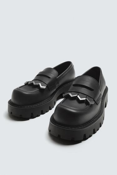 MOCASSIN À SEMELLE ÉPAISSE AVEC FRANGES - Noir de Zara - Image 5