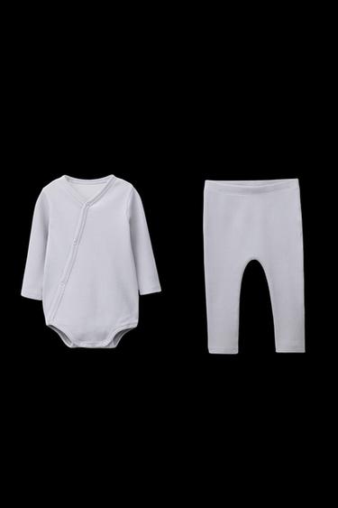 BODY- UND LEGGINGS-PACK MIT WAFFELMUSTER - Perlgrau von Zara - Bild 0