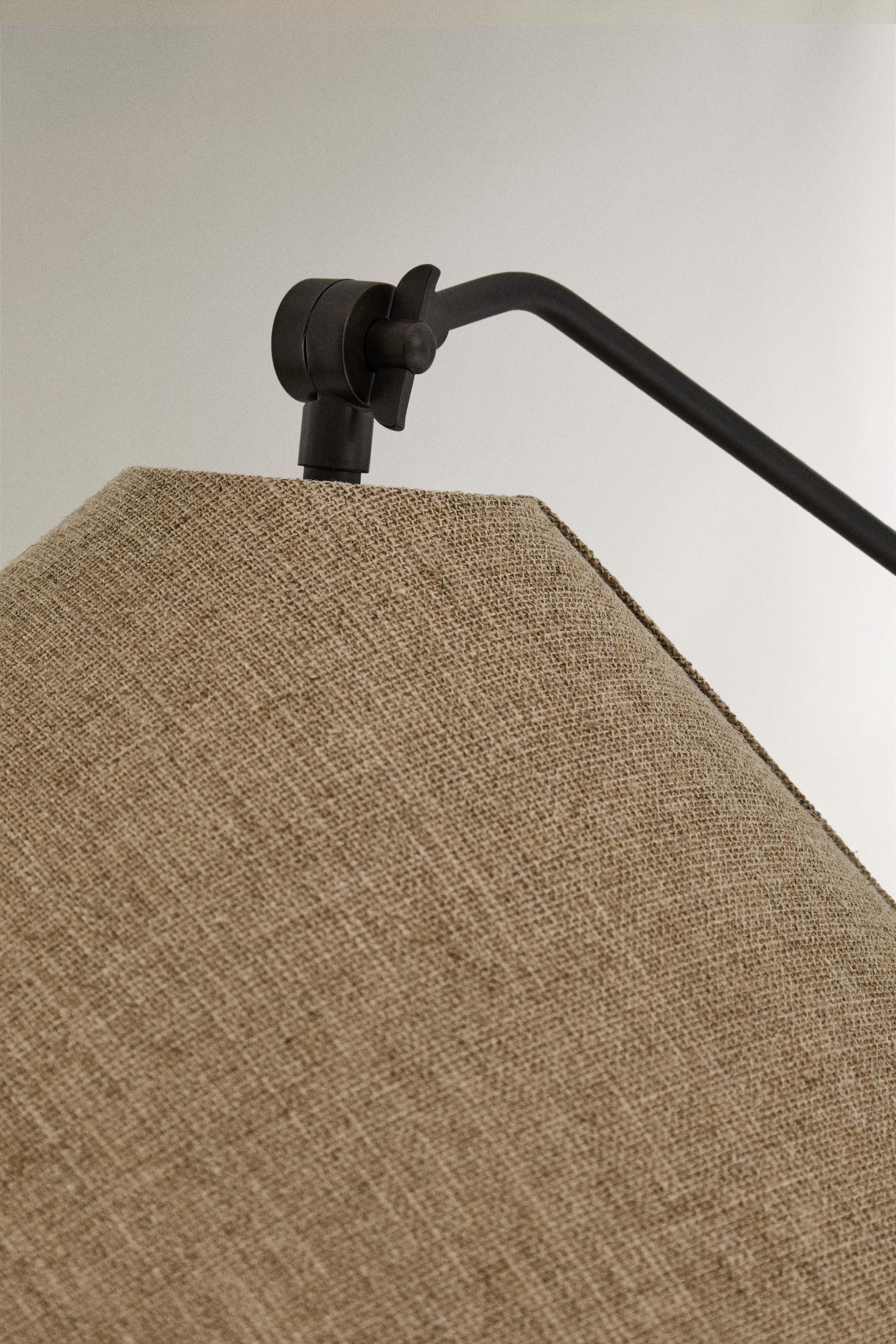 LAMPE PIED MÉTAL
