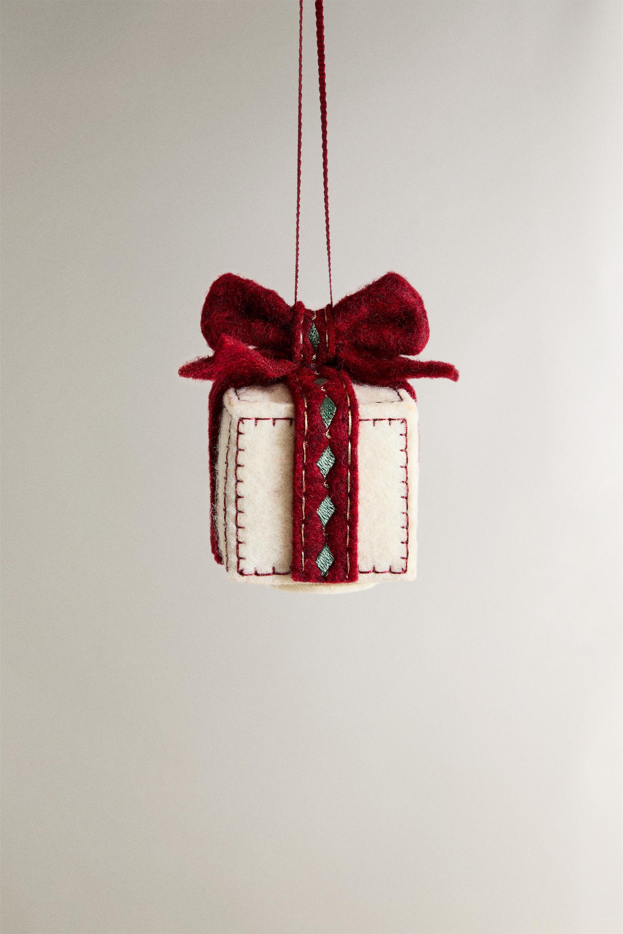 ※ご予約品※ 吊るし飾り 彩り9連 紅白・赤 2個 楽天市場】【11/1限定☆5％クーポン配布中】吊るし飾り 金魚と桜