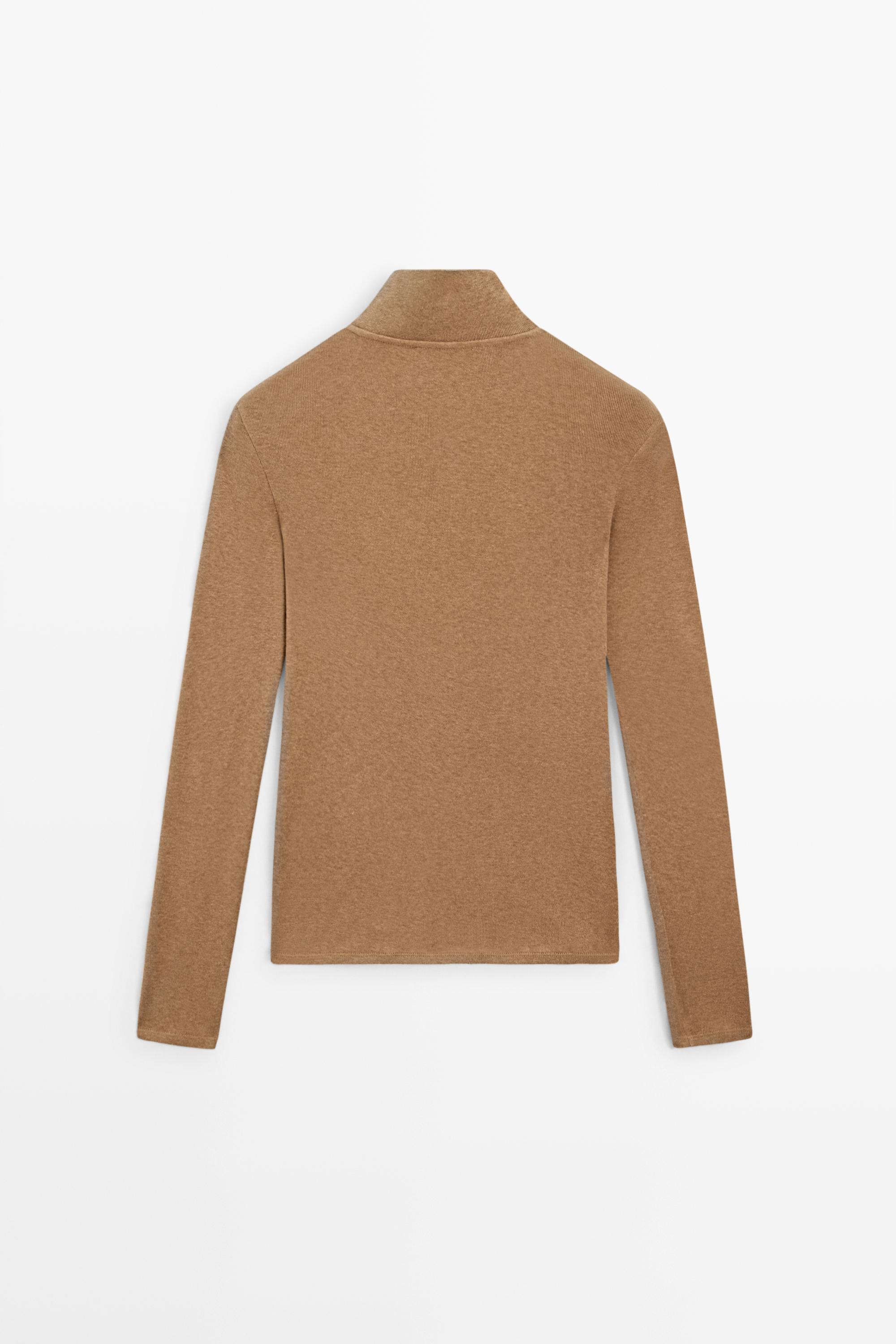 Long sleeve mock neck T-shirt