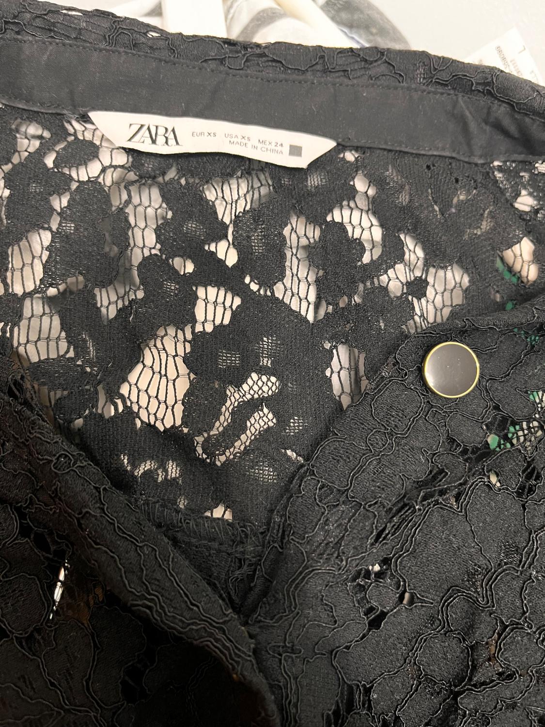 CAMISA DE ENCAJE NEGRA - Image 3