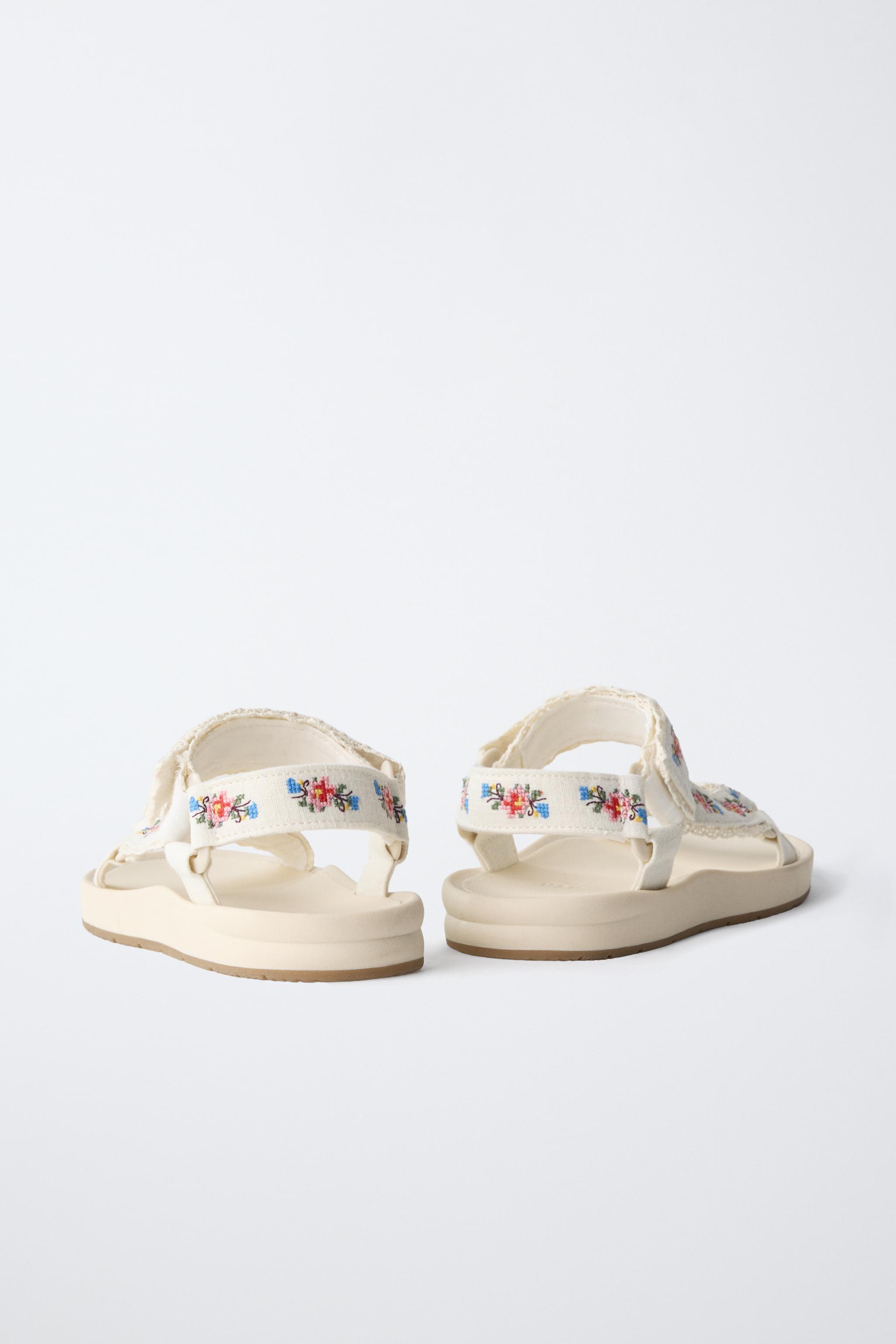 EMBROIDERED TECHNICAL SANDALS