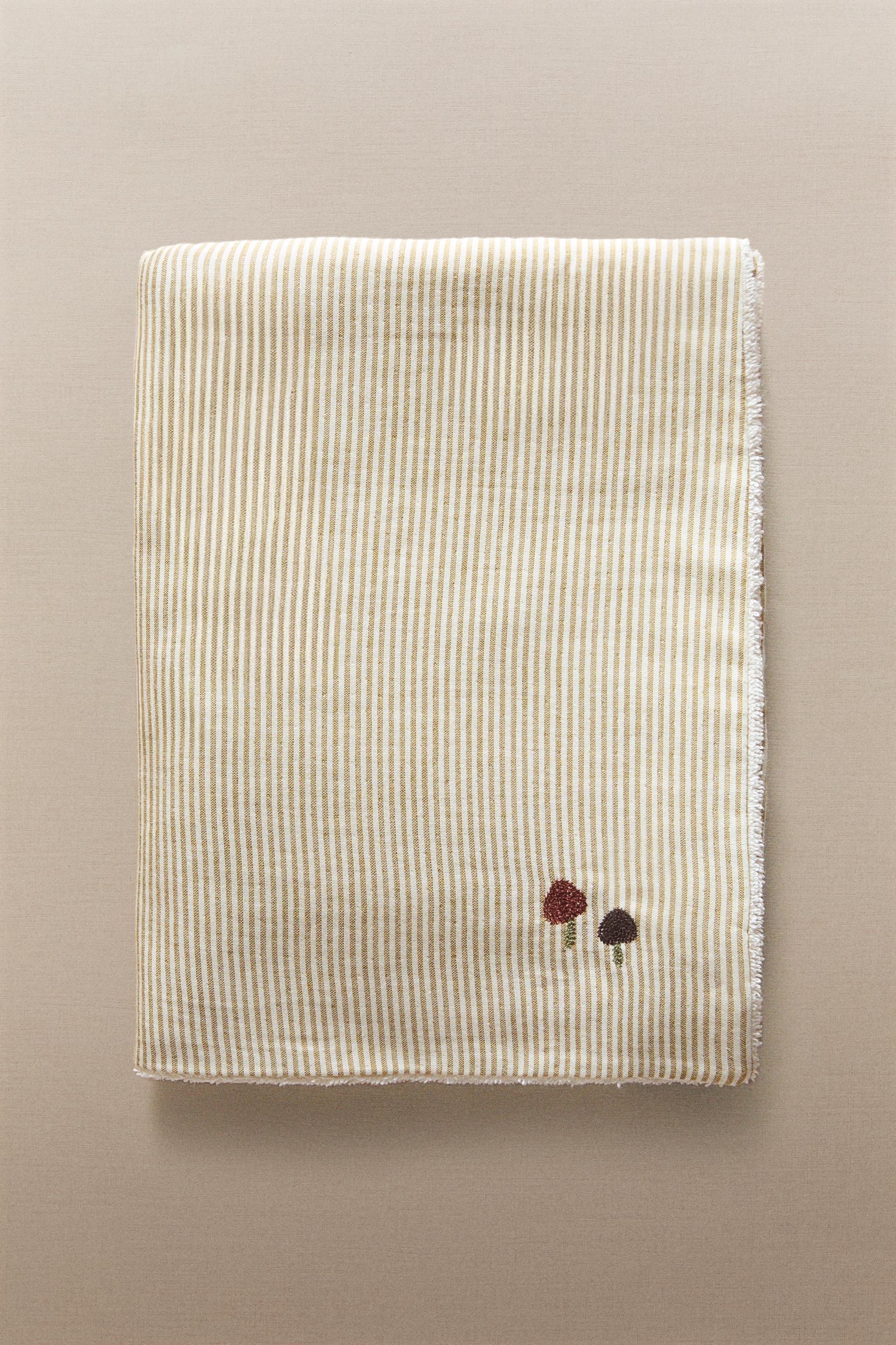 BABY CHIFFON STRIPED BATH TOWEL
